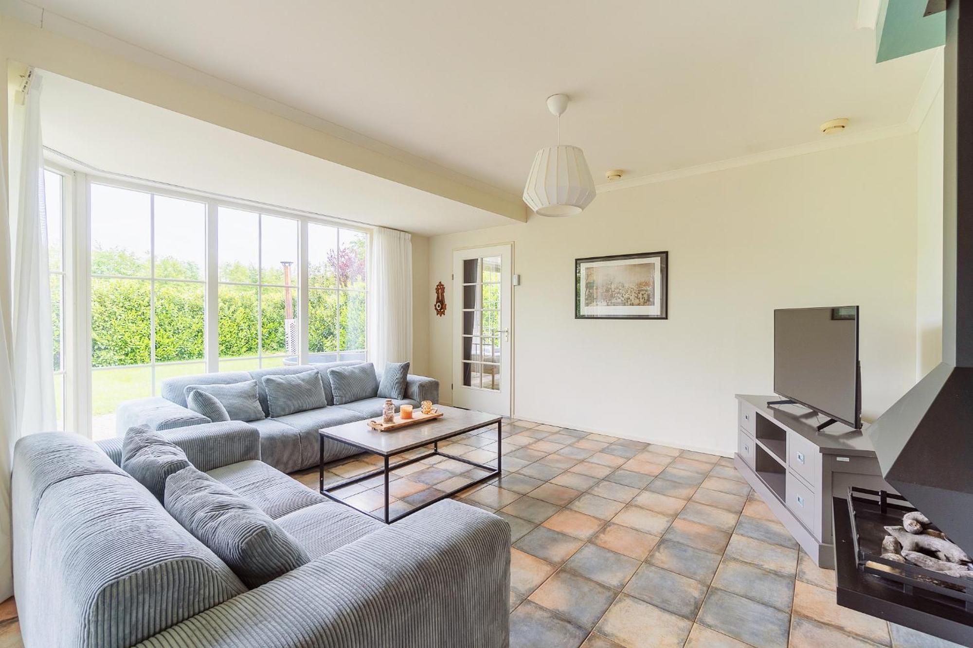 Comfort Villa For 8 People Zeewolde Exteriör bild
