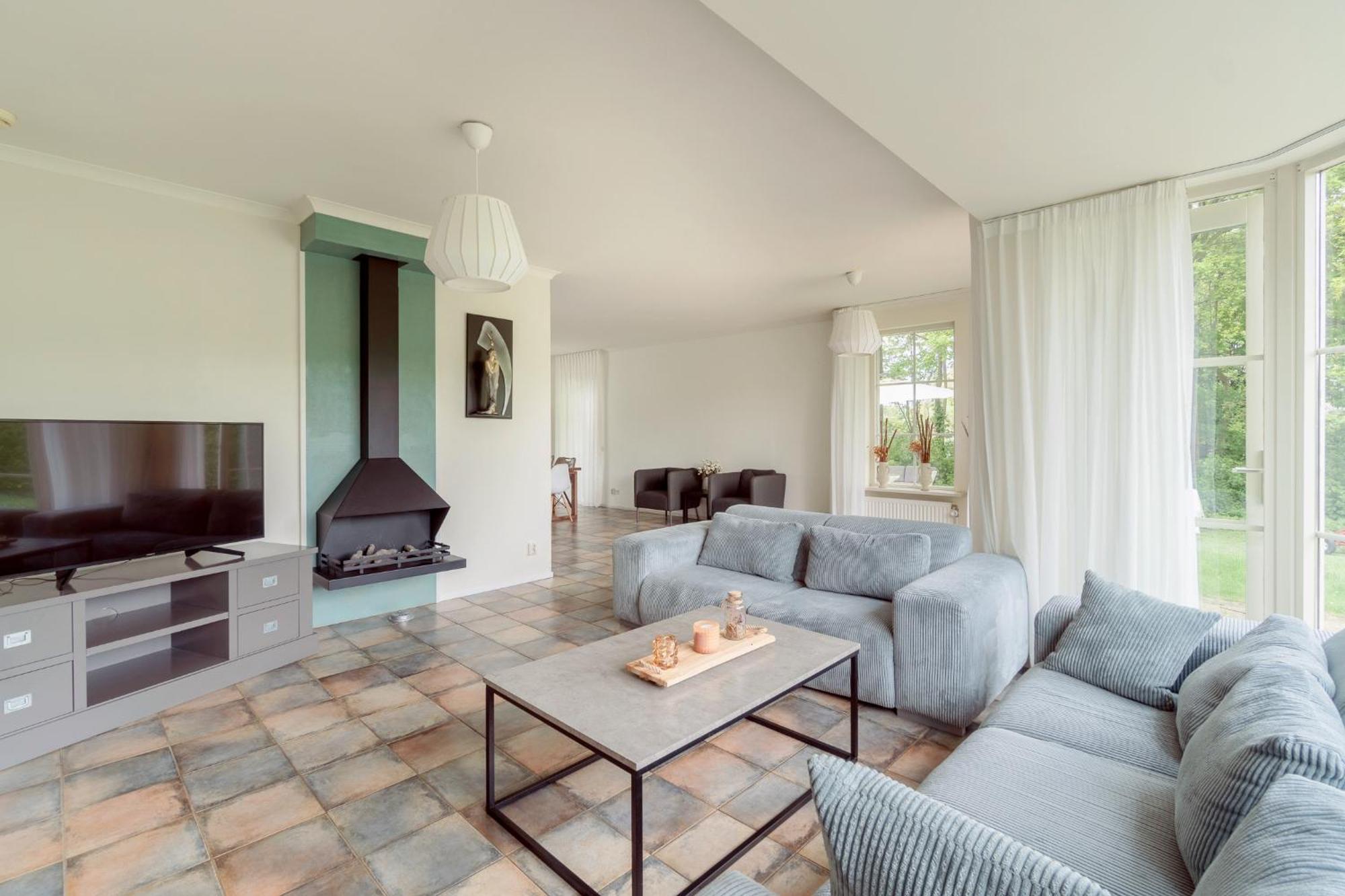 Comfort Villa For 8 People Zeewolde Exteriör bild