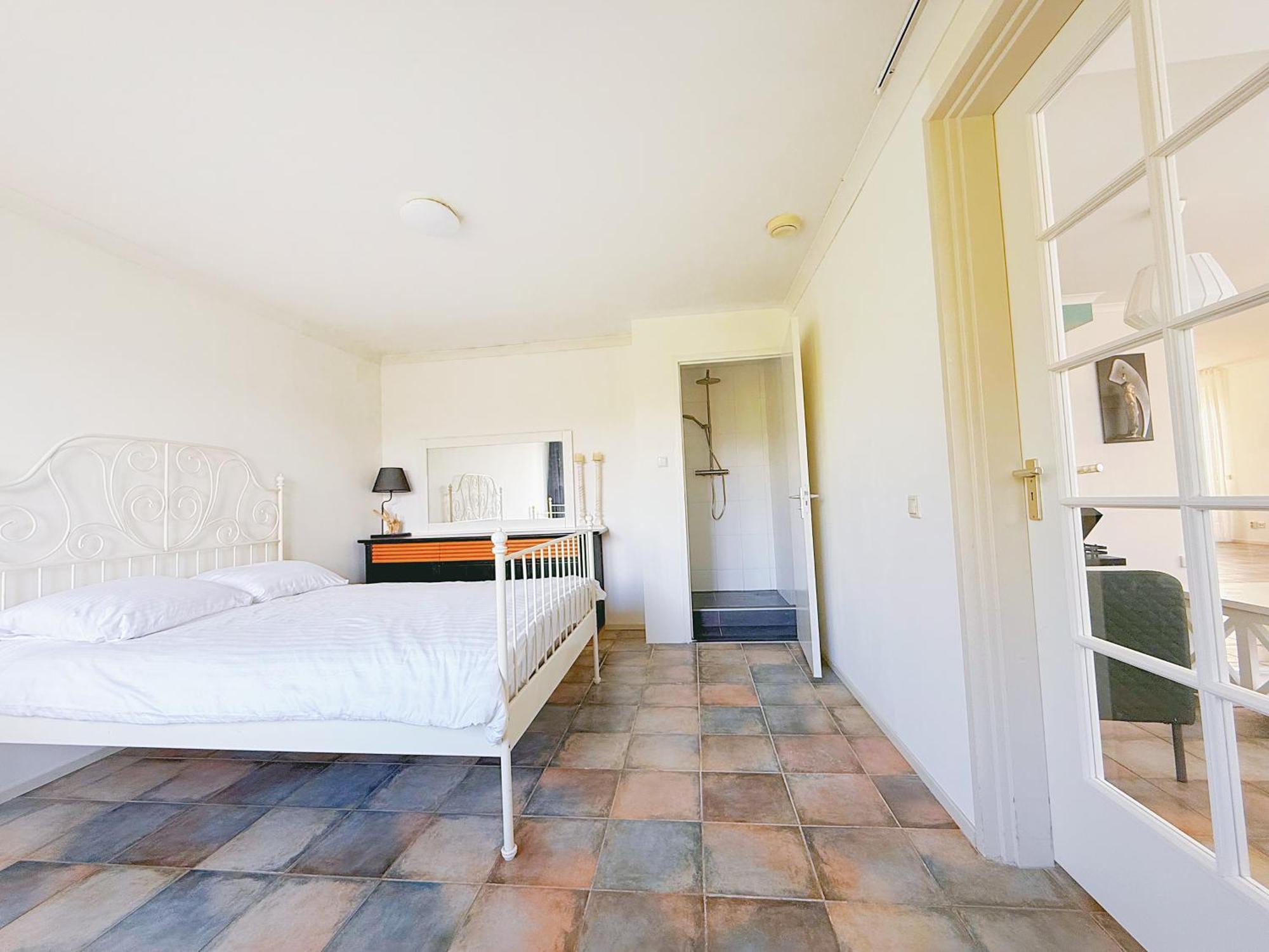 Comfort Villa For 8 People Zeewolde Exteriör bild